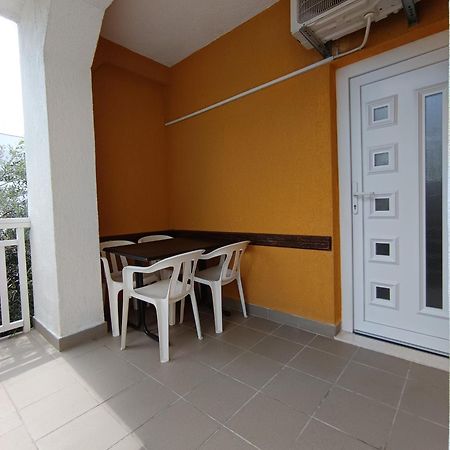 Studio Apartmani Marinella Башка-Вода Номер фото